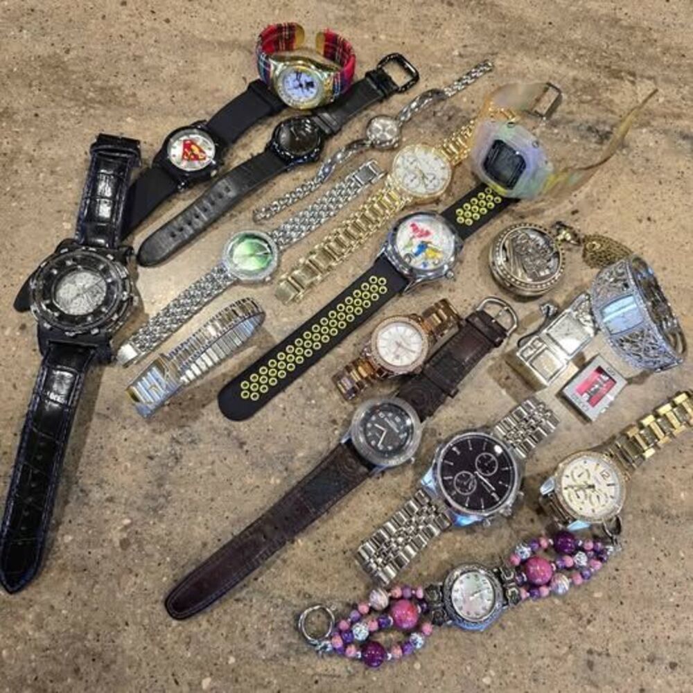 Men's and Women's working watch lot